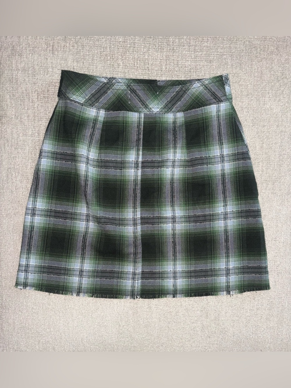 Urban Outfitters Green Plaid Button Front Mini Skirt Dark Academia XS - Picture 4 of 4